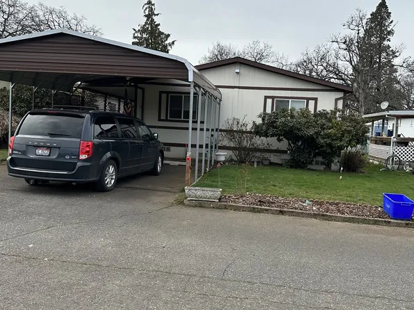 1267 Tucker Rd Unit 17, Hood River, OR 97031