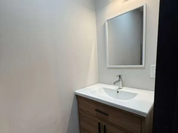 57 Lincoln Street image 5 of 9