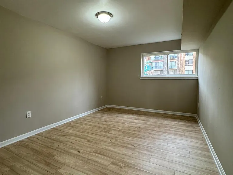 8433 Greenbelt Rd #8433-T-1 — Photo 8