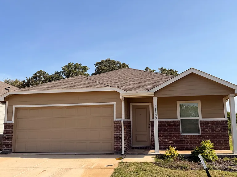 11033 Triple Crown Ct — Photo 1