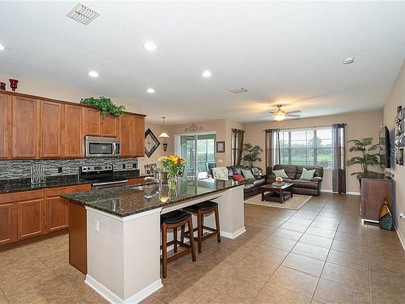 5th image of 3333 McCormick Woods Dr