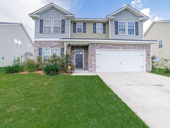 5th image of 126 Endicott Dr