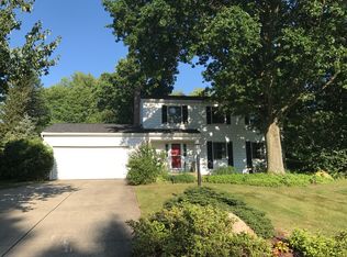 5863 Sunset Dr, Hudson, OH 44236
