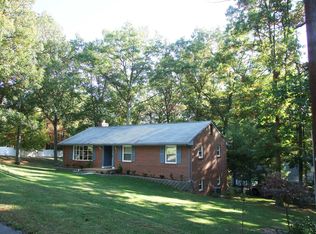 2106 Wesvan Dr, Roanoke, VA 24012