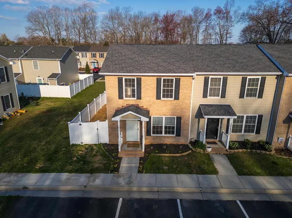 105 13th St Unit E, Grottoes, VA 24441