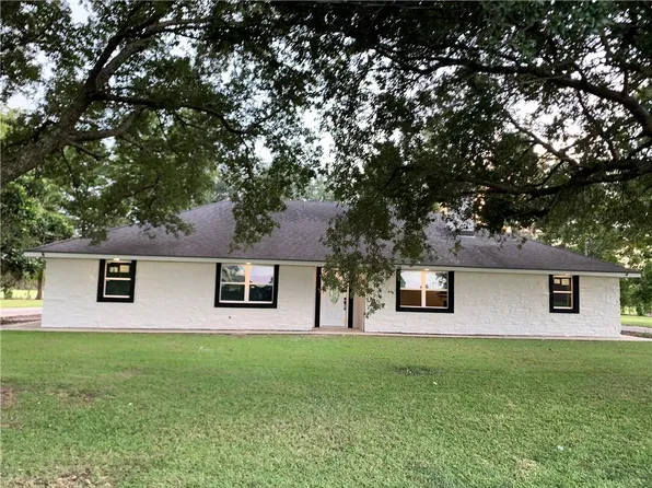 2700 S Bank Ln, Vacherie, LA 70090