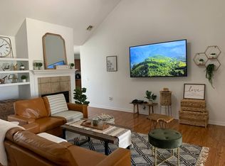 (Undisclosed Address), Bentonville, AR 72712