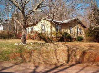 89 Ulco Ln, Franklin, NC 28734