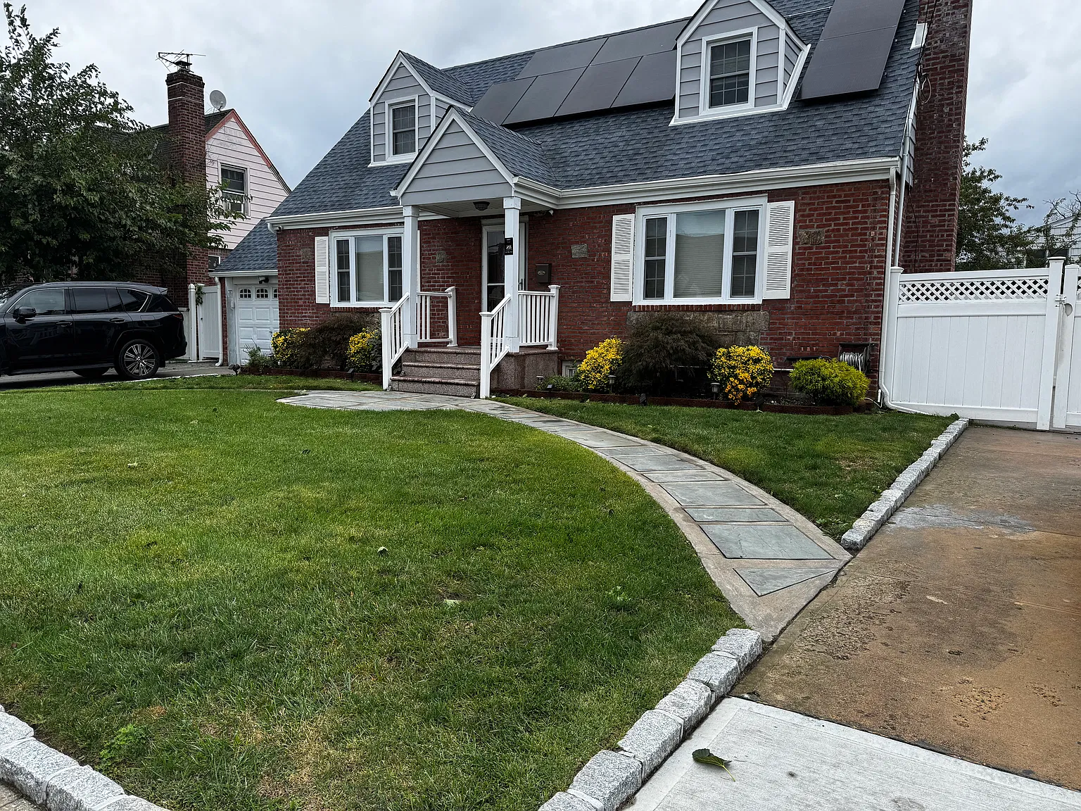 4 bed, 1330 sqft, $5,500 — Photo 2