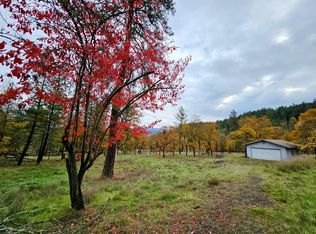 5850 Rhodes Ln, Eagle Pt, OR 97524