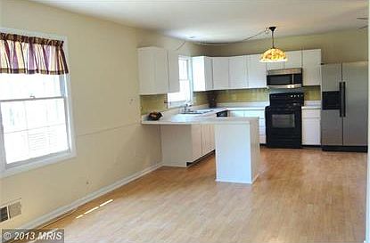 4th image of 8624 Curtis Ave