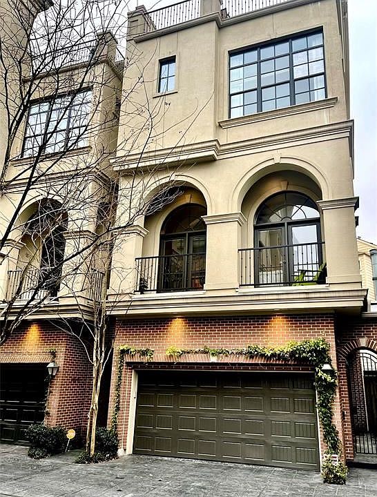1st image of 2508A Mandell St