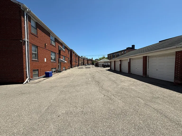 88 Trethewey Dr #2 — Photo 15