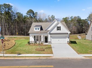 3 Airmont Dr, Sharpsburg, GA 30277
