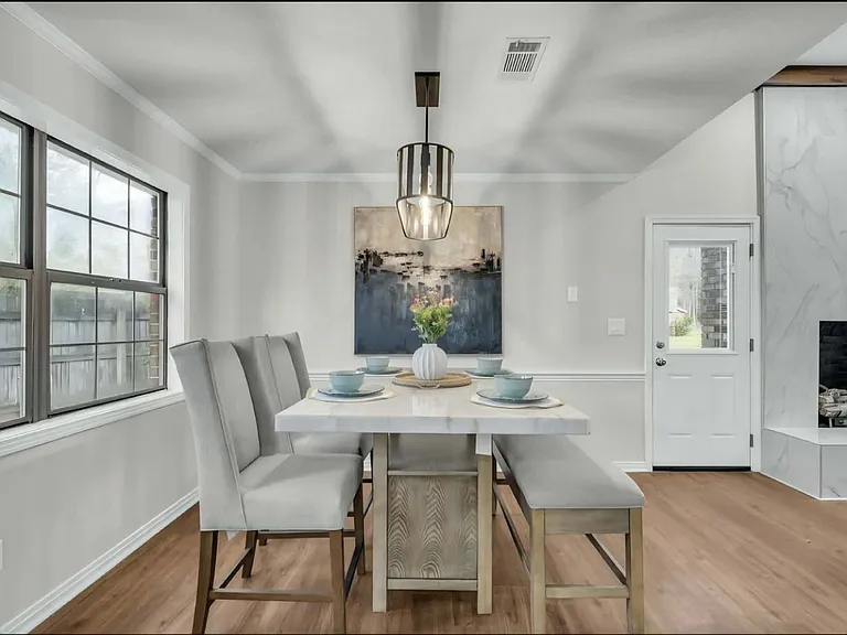 3211 John Hancock Dr — Photo 5