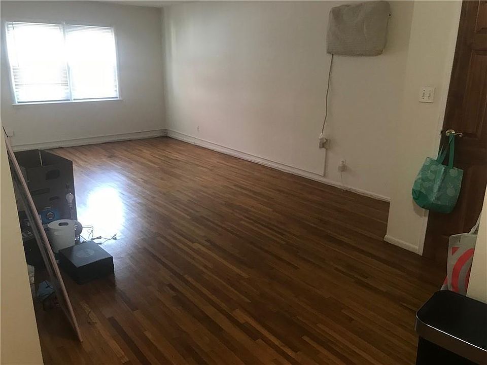 1st image of 2625 Mill Ave Floor 1