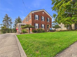 508 E Main St, Harrisville, WV 26362