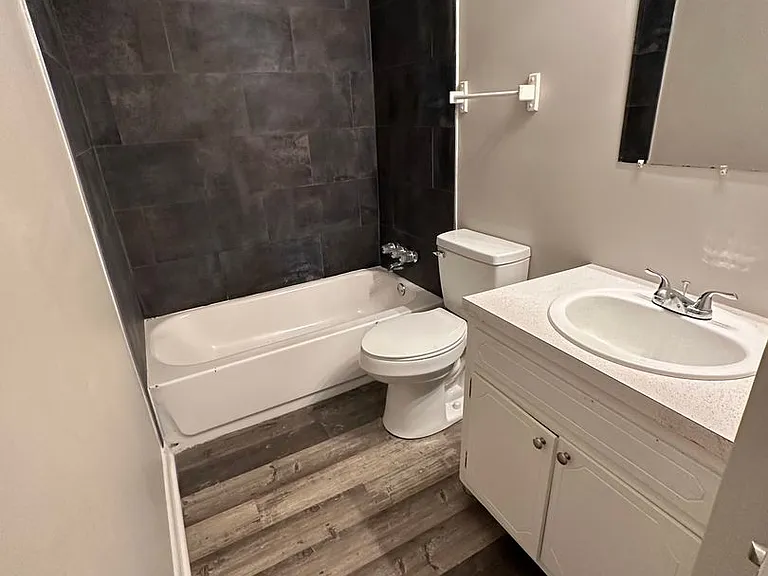 610 Dogwood View Dr — Photo 3