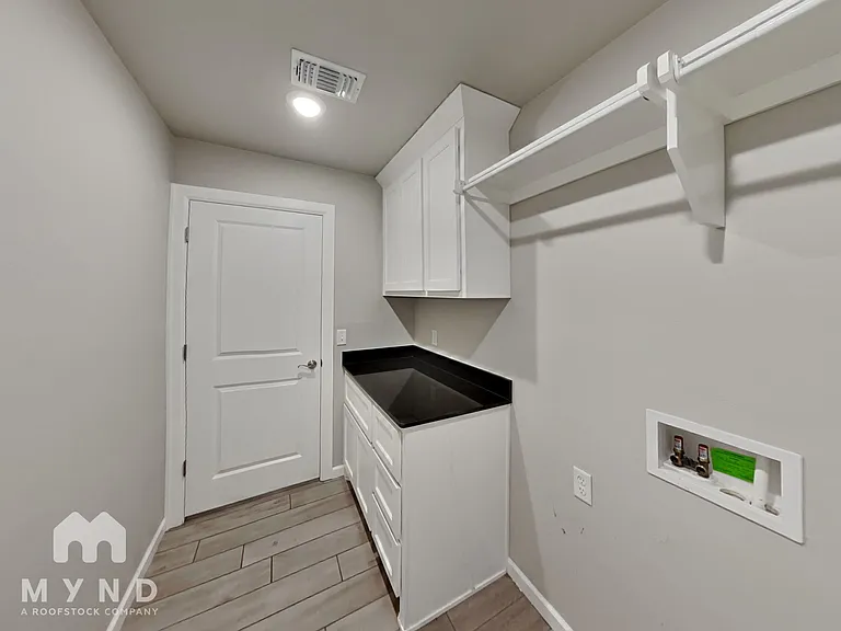 5400 Riverrun Ct — Photo 18