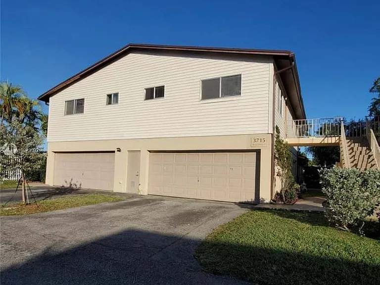 3715 NW 84th Ave — Photo 1