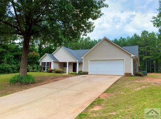 225 Pine Ridge Cir, Winterville, GA 30683
