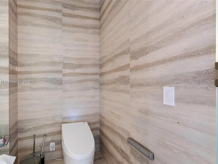18975 Collins Ave #3004 — Photo 38