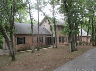 640 Rolling Oaks Pl, Muskogee, OK 74401