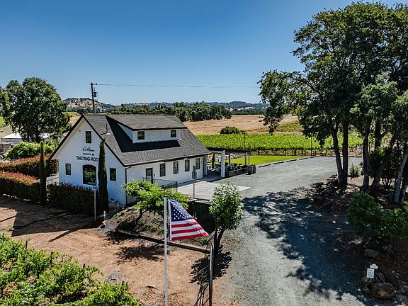 4th image of 10786 Shenandoah Rd