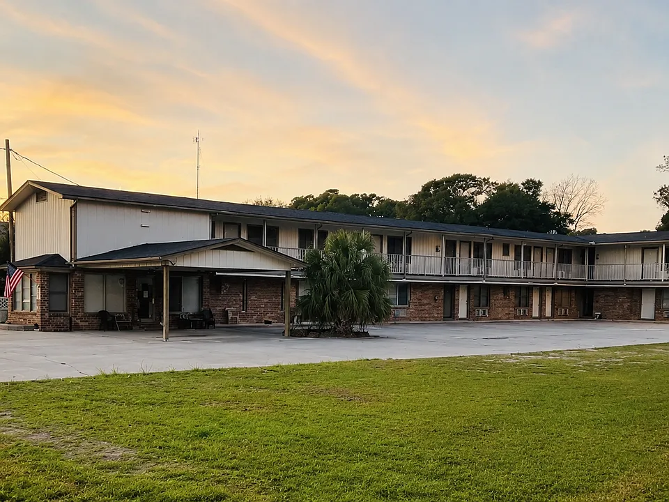 1505 Highway 17 #8