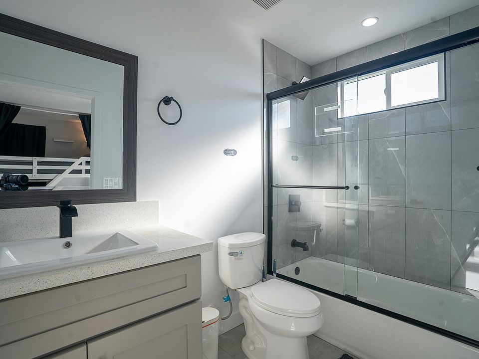 2nd image of 1236 N Normandie Ave #1