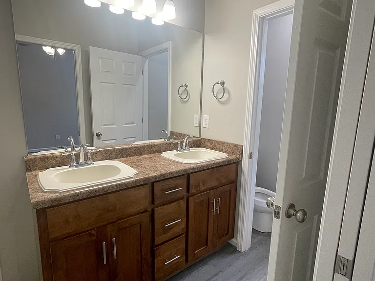 628 Alexandria Rd SW — Photo 12