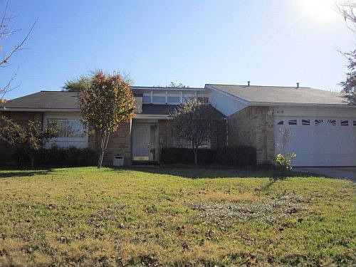 1st image of 6638 Country Field Dr