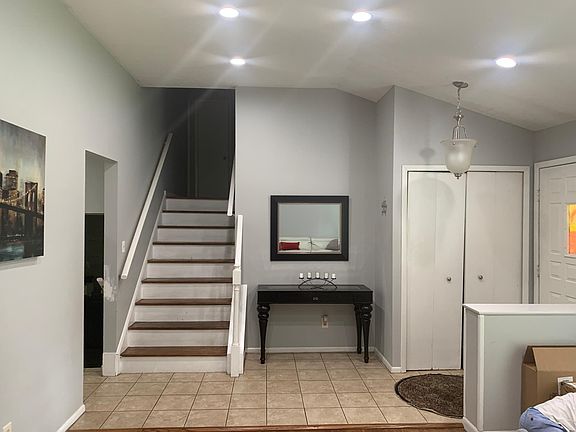 2nd image of 4505 Carsten Ln