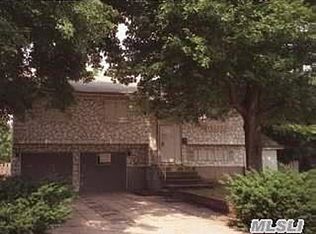 179 Strong St, Brentwood, NY 11717