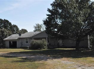 135 Claude Gilbert Rd, Columbus, NC 28722