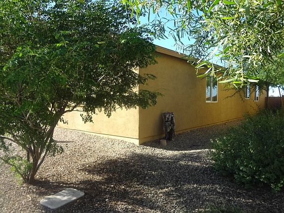 2nd image of 913 E Robert Hansen Dr