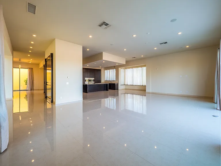 7426 Yonie Ct — Photo 28