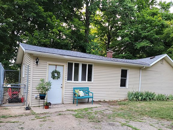 2nd image of 50 Highland Ave