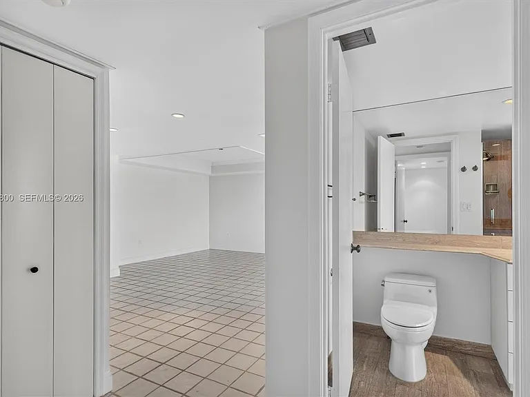 1 Grove Isle Dr #506 — Photo 41