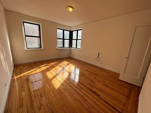5th image of 2610 University Ave #A5