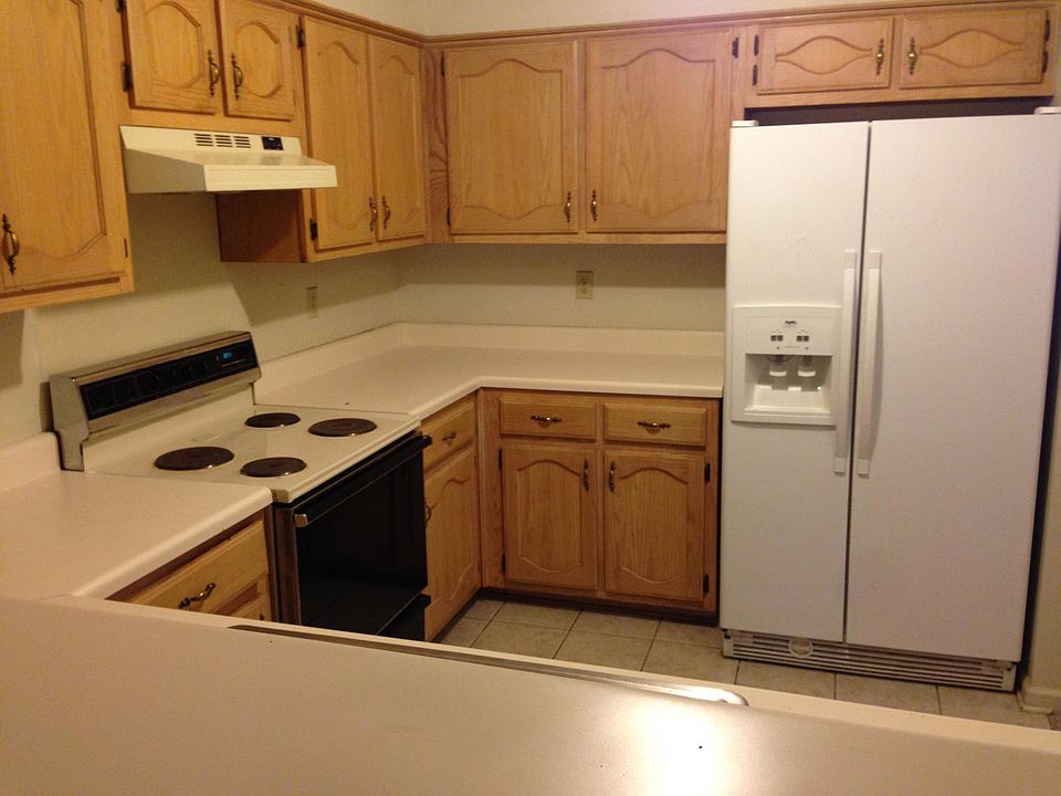 2nd image of 4239 Meadow Valley Dr E