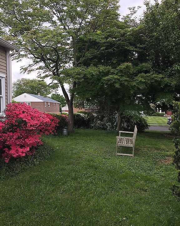 2nd image of 940 Springhaven Rd