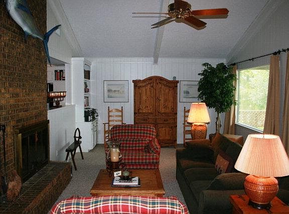 4th image of 124 Shoreline Dr