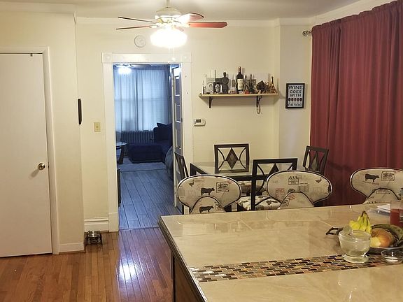 2nd image of 32 N 20th St