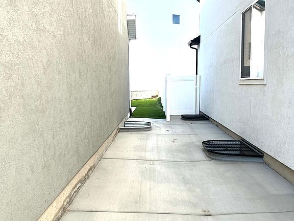 4th image of 177 N Concord View Way