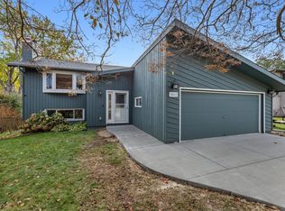 3012 Crescent Ln NW, Rochester, MN 55901