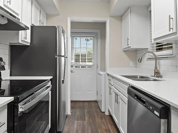 The Gallery Apartment Homes