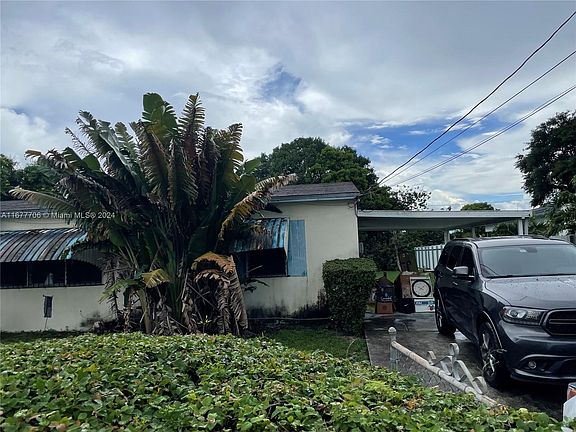 3rd image of 2950 NW 156th St