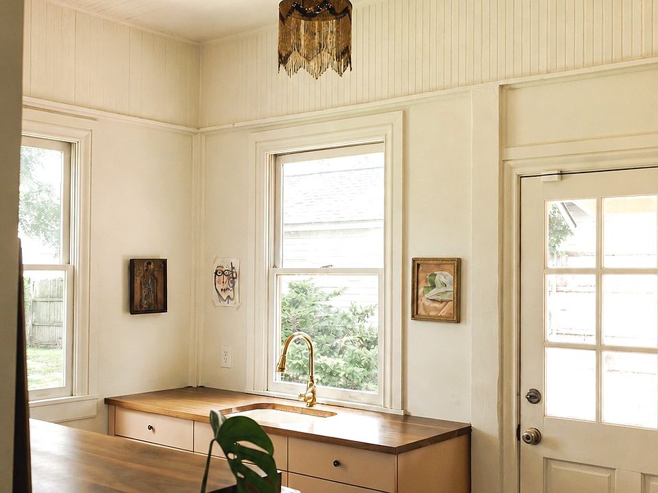 31st image of 1703 Greenwood Ave