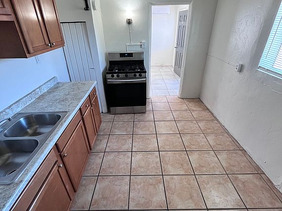 3rd image of 421 E 32nd St APT A